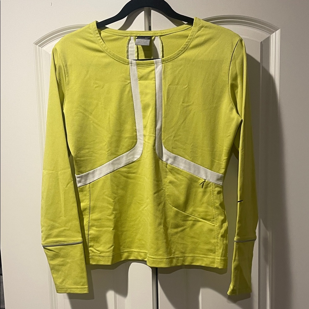Nike Sphere Dry Green/Yellow Long Sleeve Athletic Top